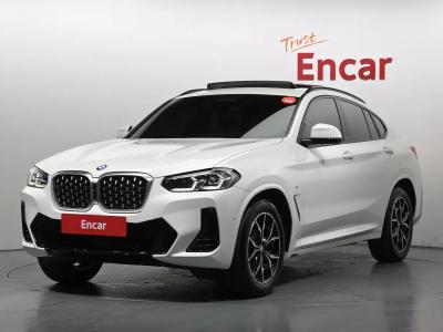 2023 BMW X4
