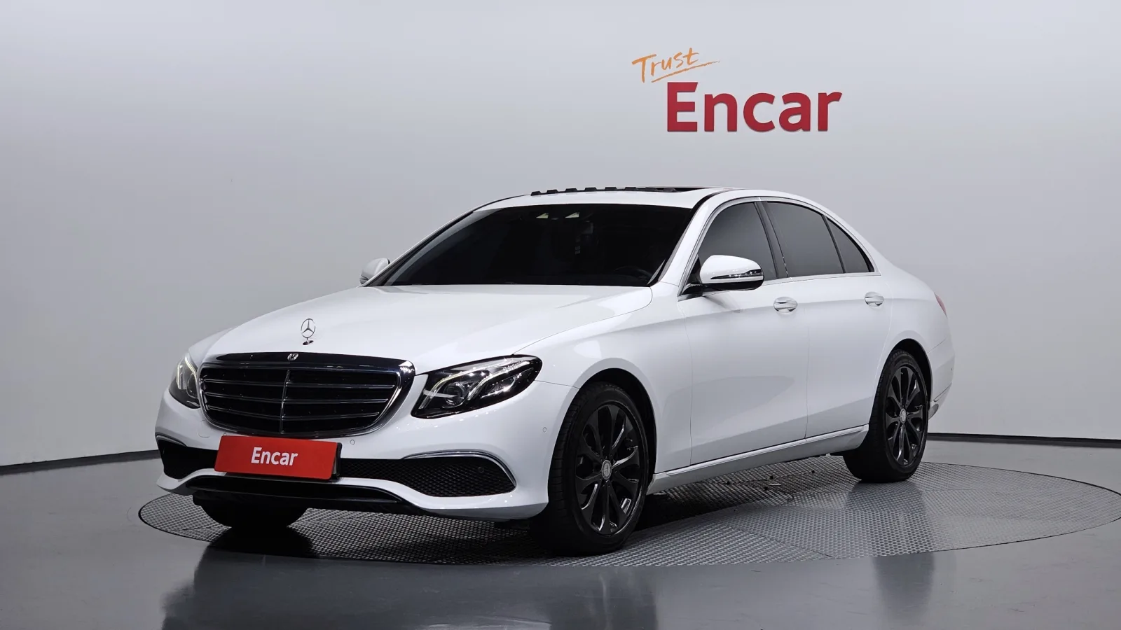 2017 Mercedes-Benz E-Class