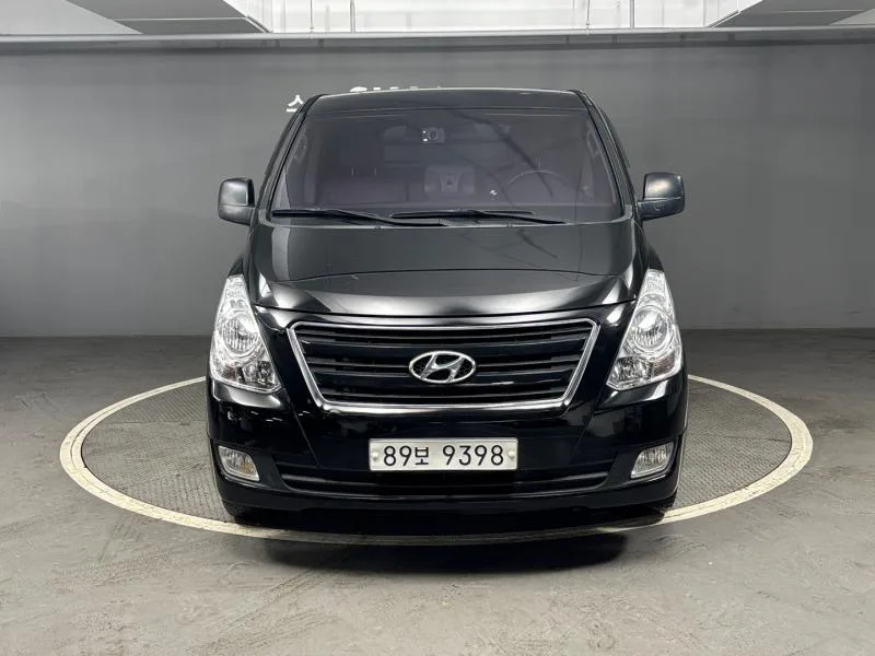 2016 Hyundai Starex