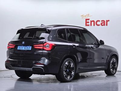 2023 BMW iX3