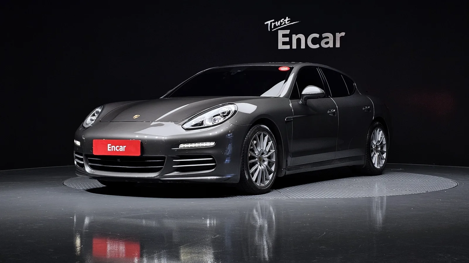 2016 Porsche Panamera