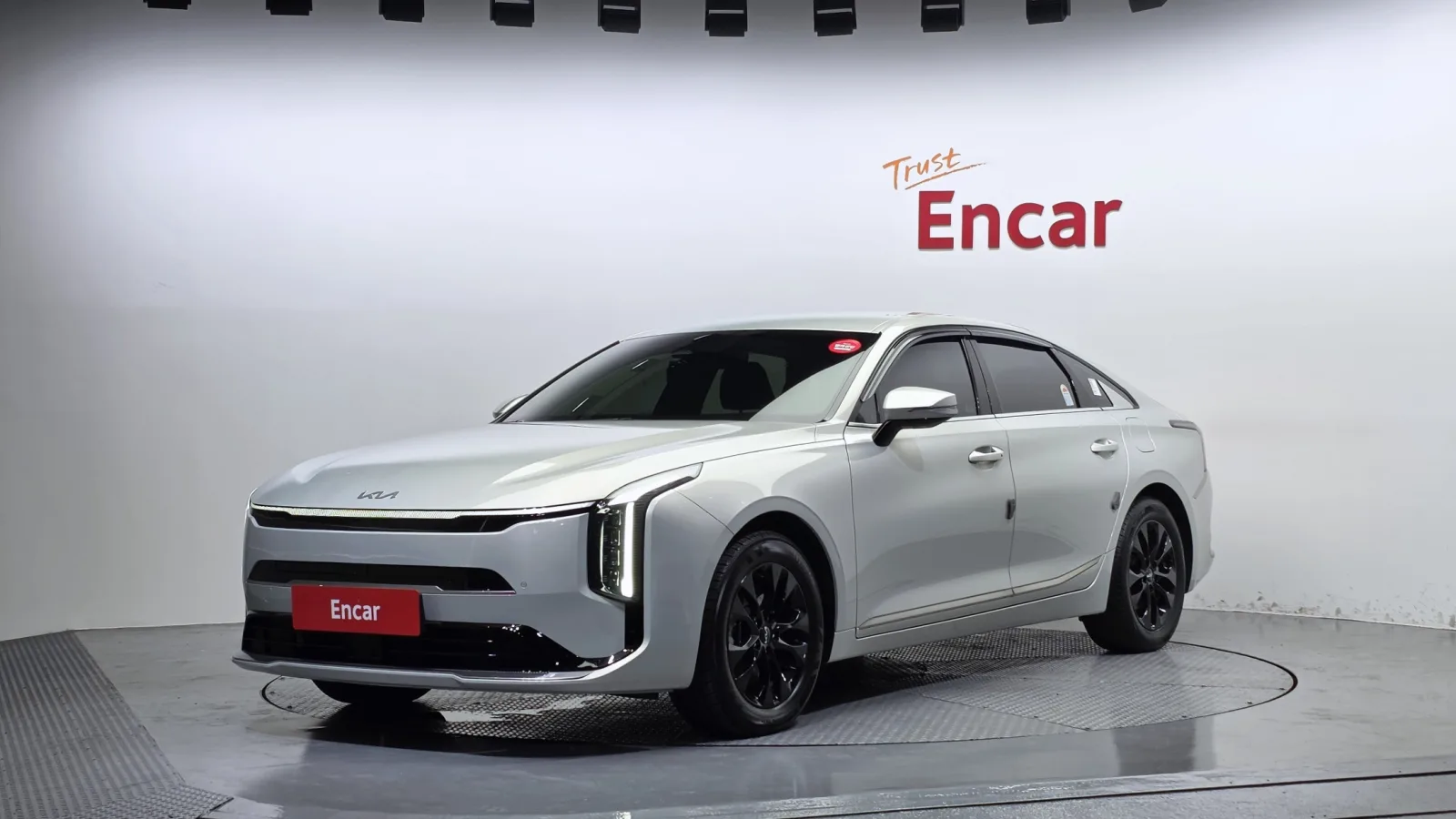 2025 Kia K8