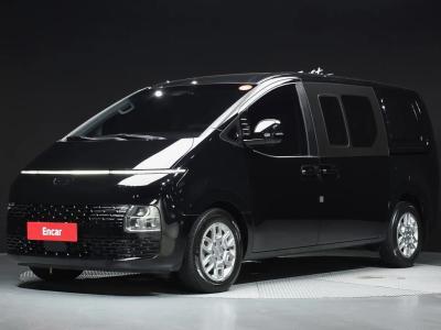 2022 Hyundai Staria