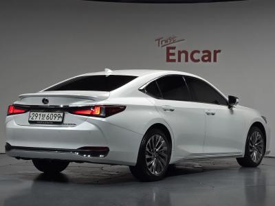 2026 Lexus ES