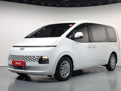 2023 Hyundai Staria