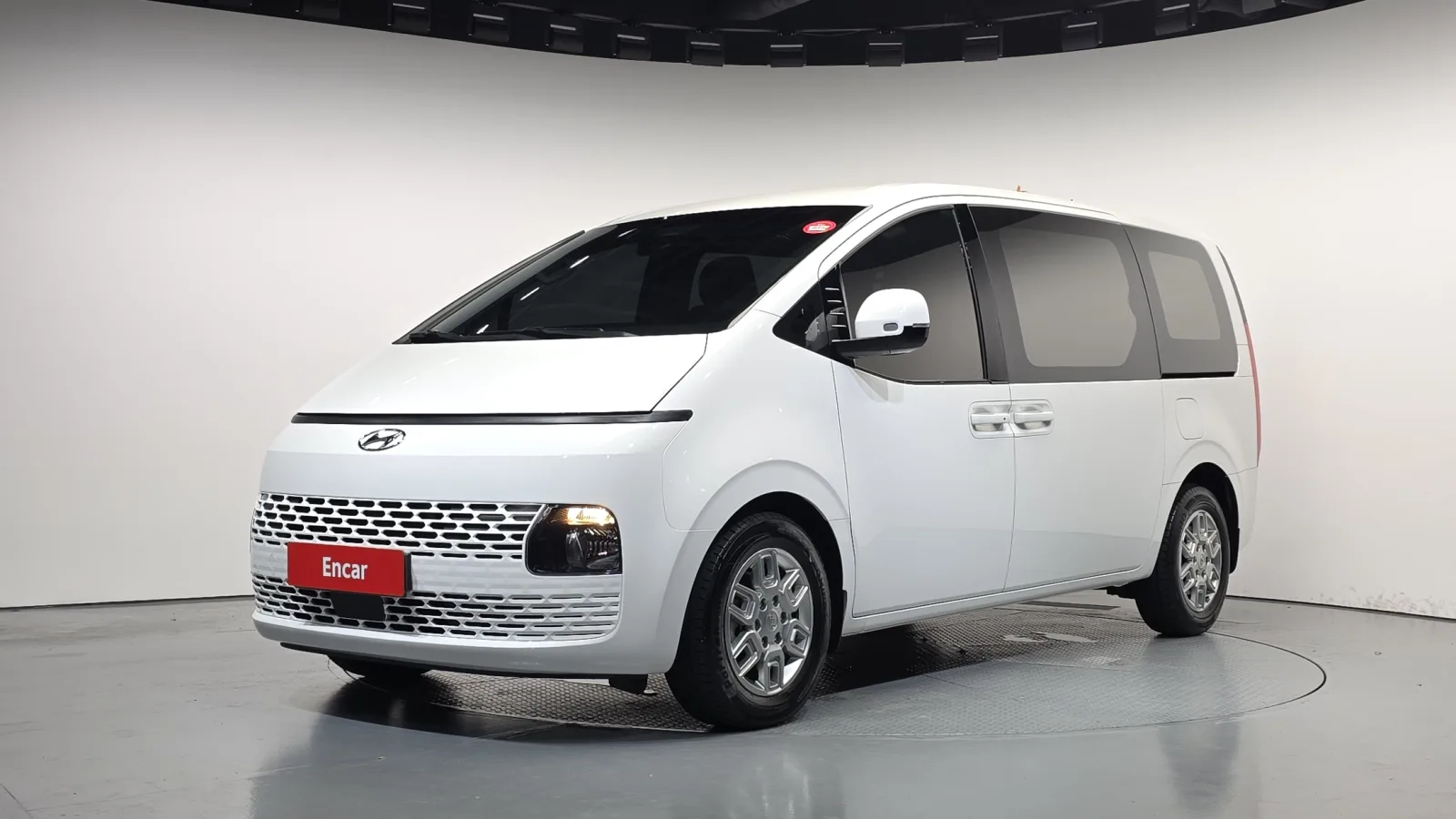 2023 Hyundai Staria