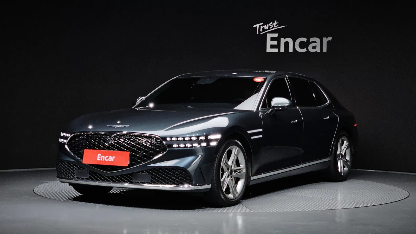 2022 Genesis G90