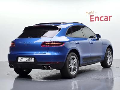 2015 Porsche Macan