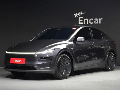 2025 Tesla Model Y