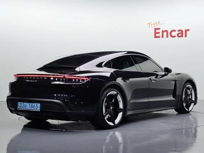 2021 Porsche Taycan
