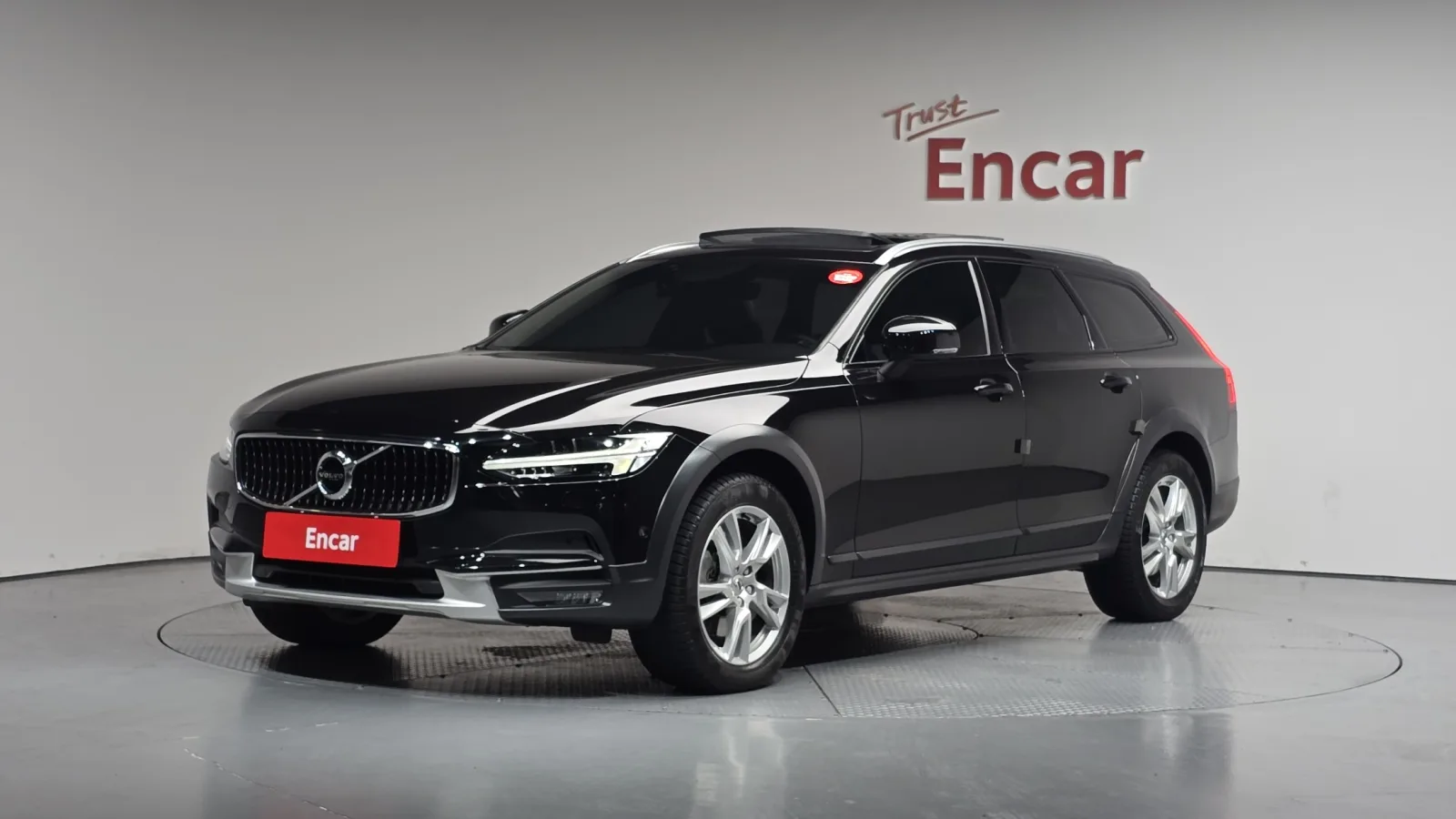 2018 Volvo V90