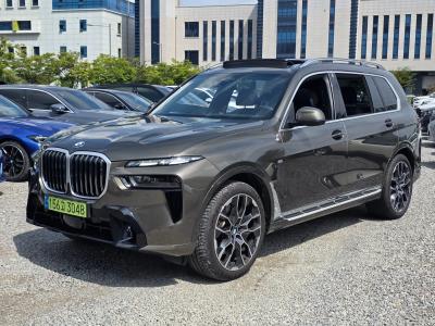 2026 BMW X7