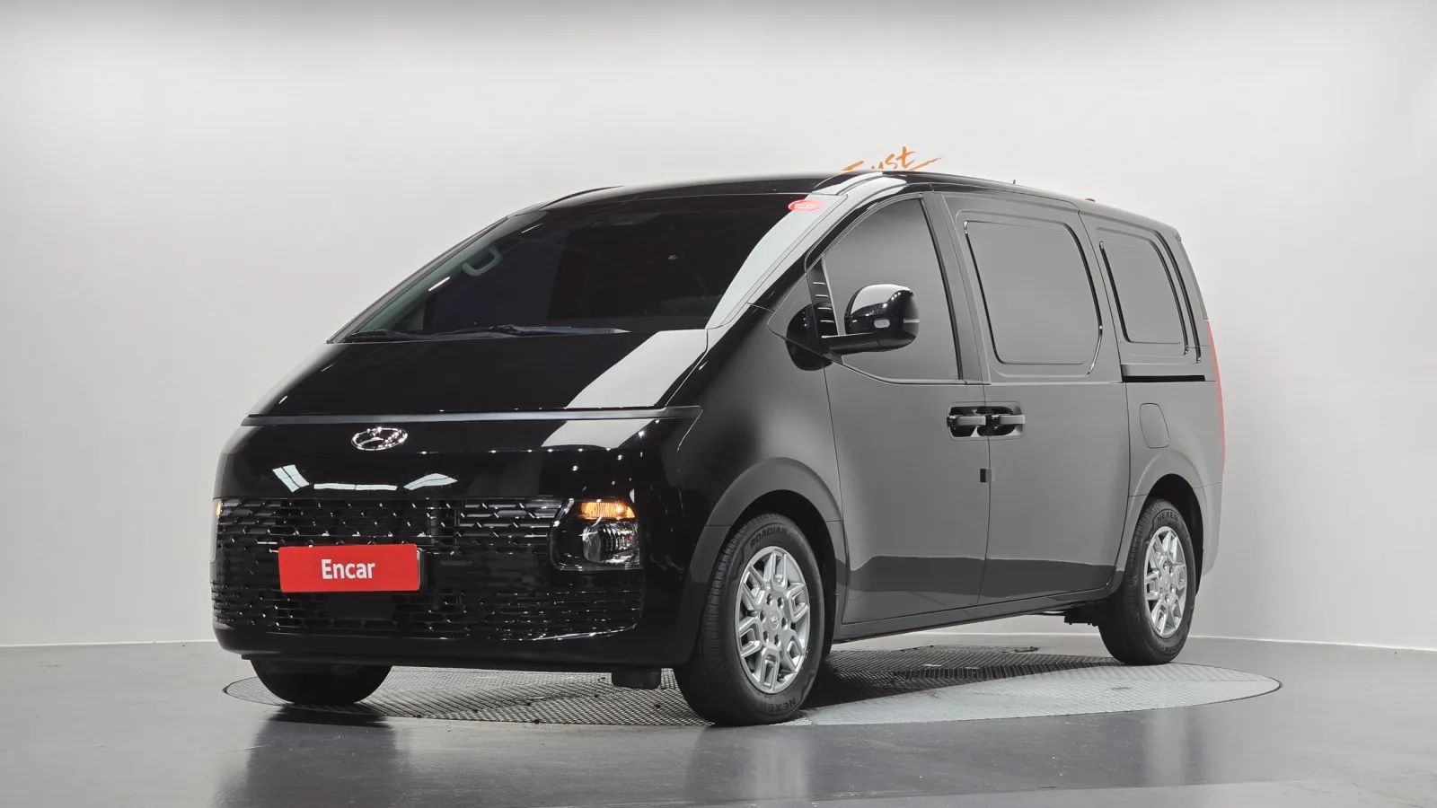2023 Hyundai Staria