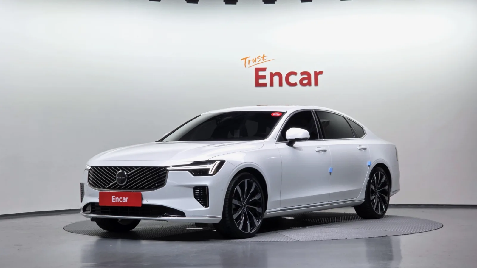 2026 Volvo S90