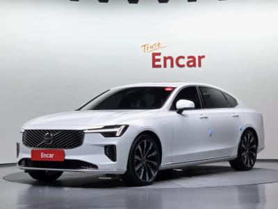 2026 Volvo S90