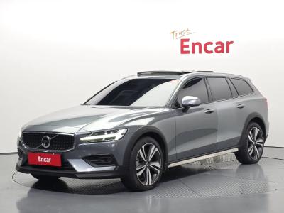 2021 Volvo V60