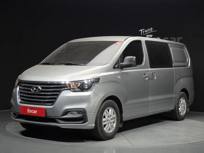 2018 Hyundai Starex