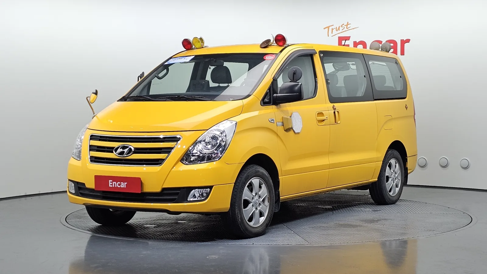2016 Hyundai Starex