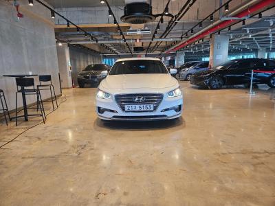 2017 Hyundai Grandeur