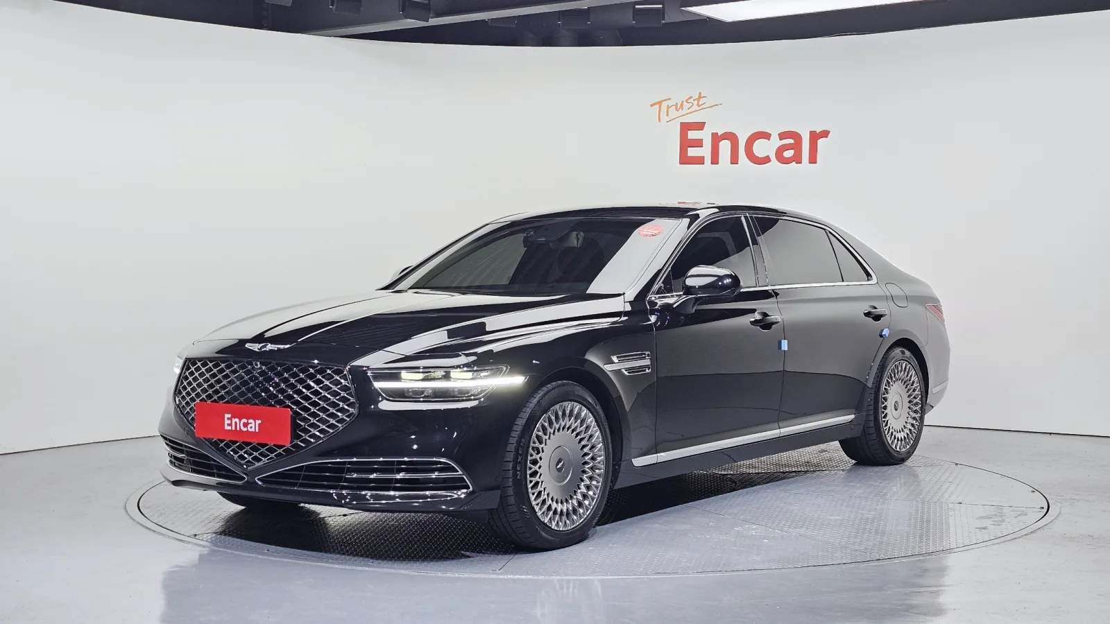 2020 Genesis G90