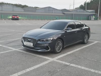 2018 Hyundai Grandeur