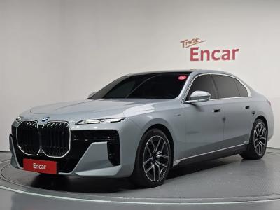 2023 BMW i7