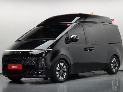 2022 Hyundai Staria