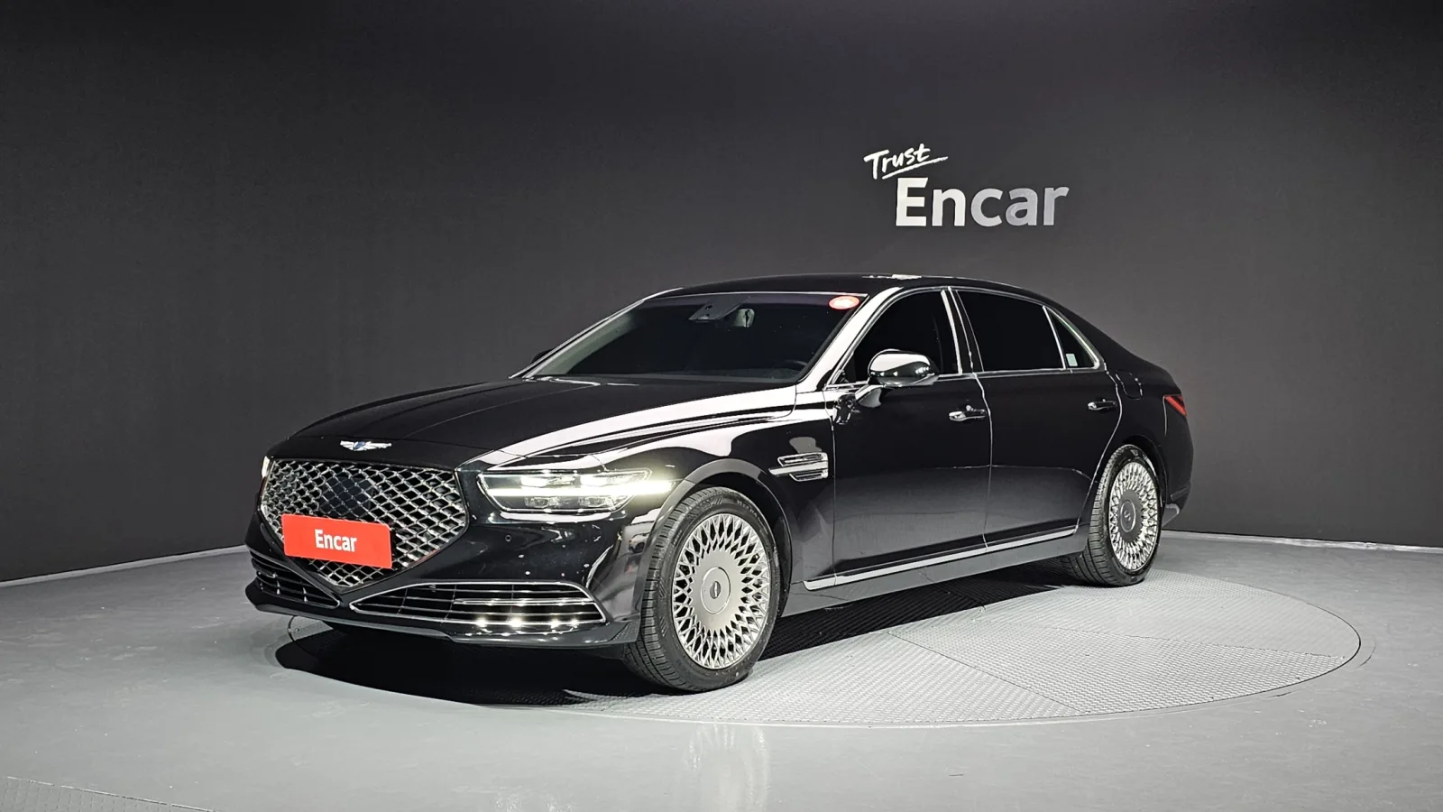 2020 Genesis G90