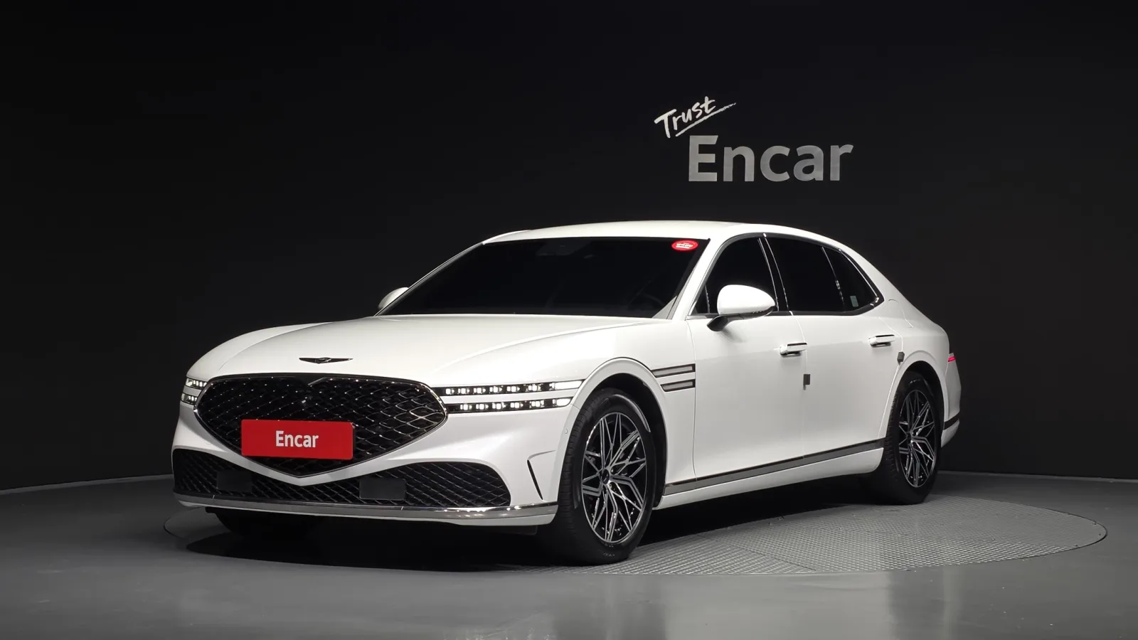 2023 Genesis G90