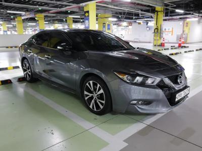 2017 Nissan Maxima