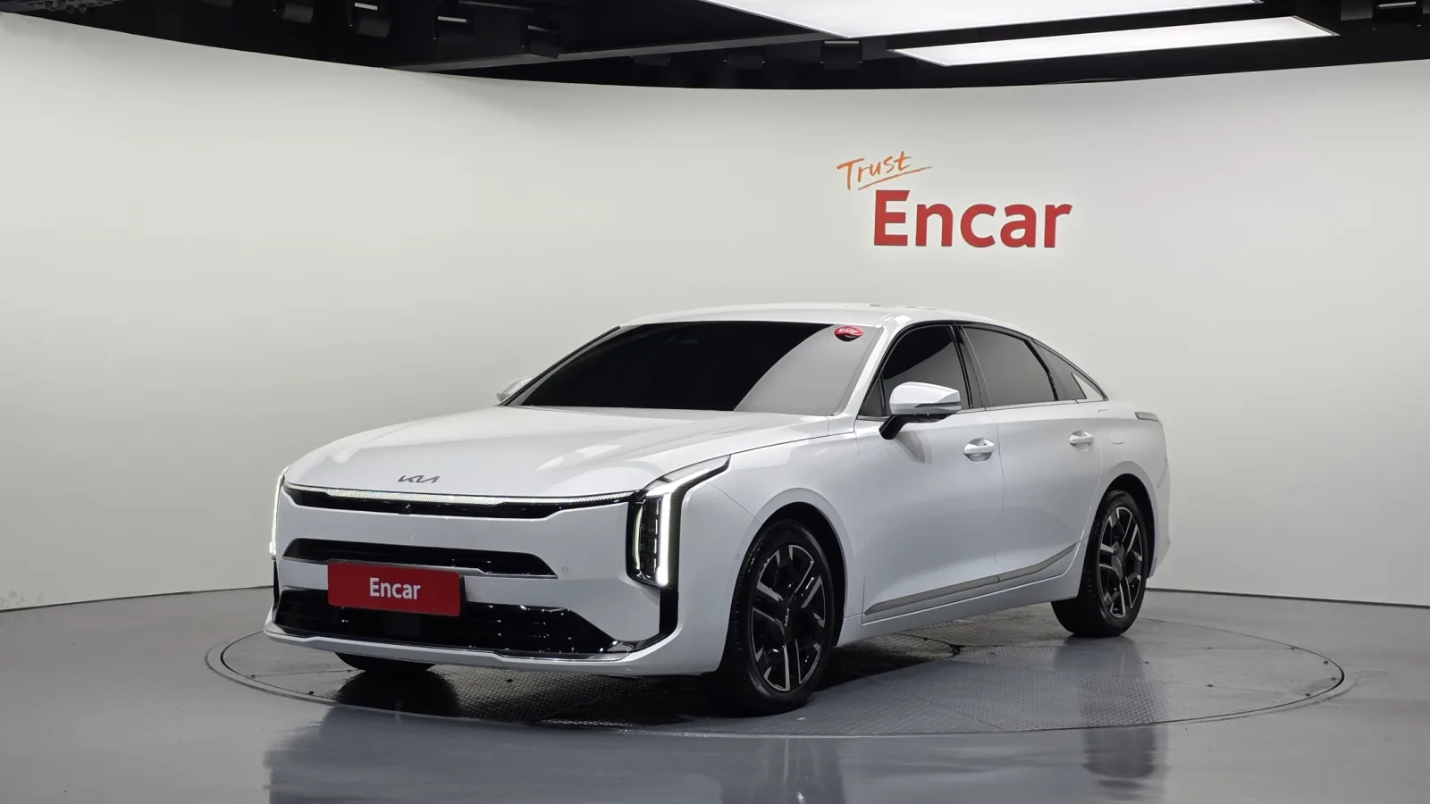 2025 Kia K8