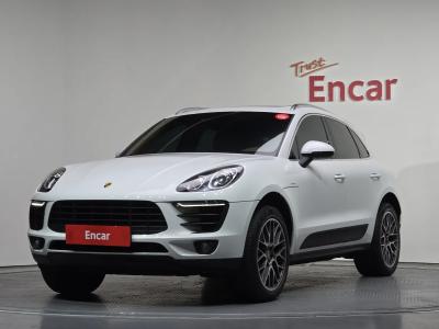 2015 Porsche Macan