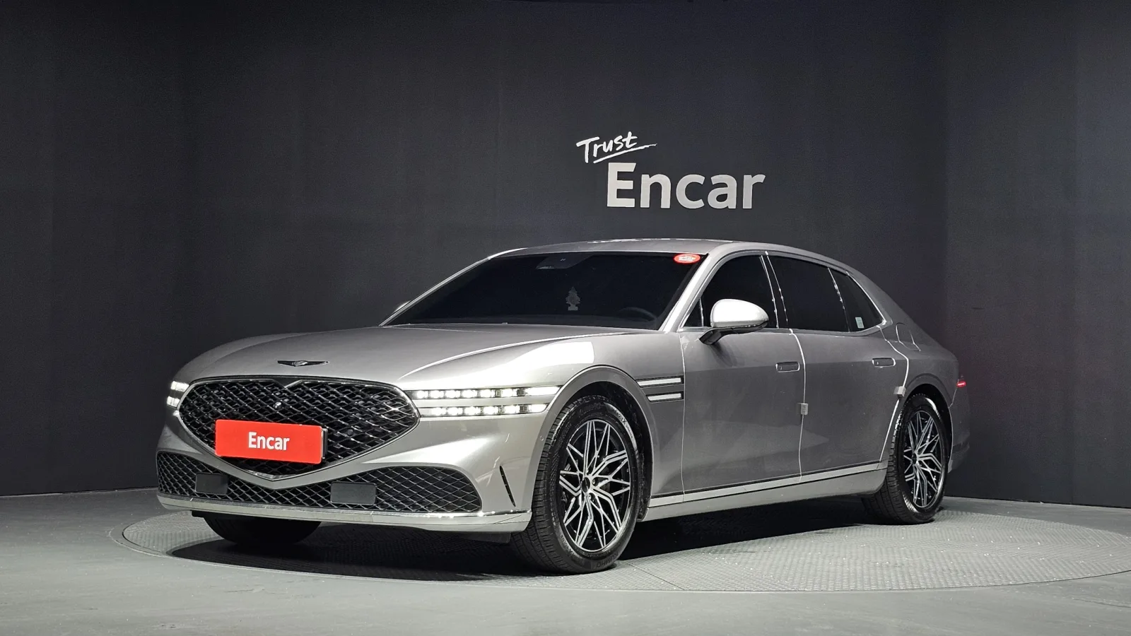 2022 Genesis G90