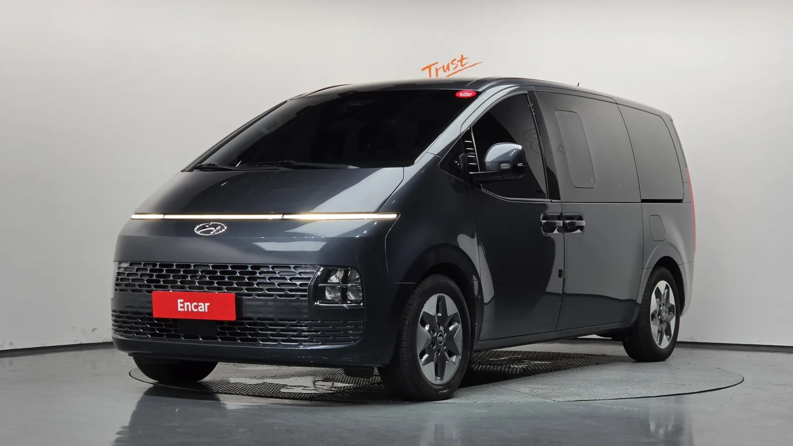 2023 Hyundai Staria