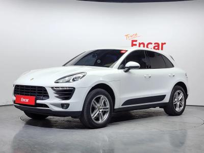 2015 Porsche Macan