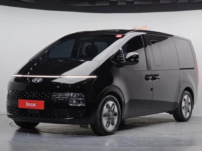 2025 Hyundai Staria