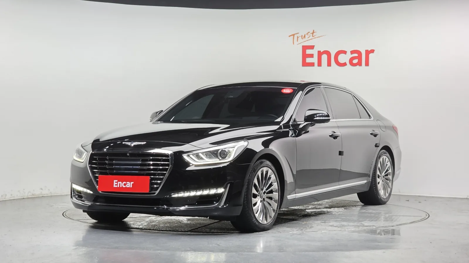 2016 Genesis EQ900