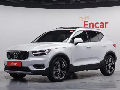 2020 Volvo XC40