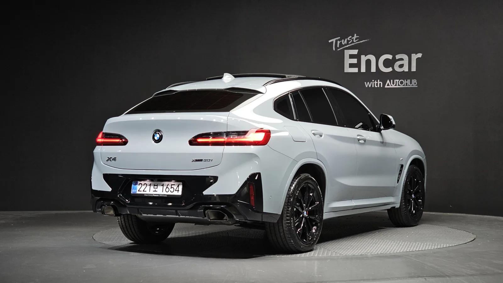 2025 BMW X4