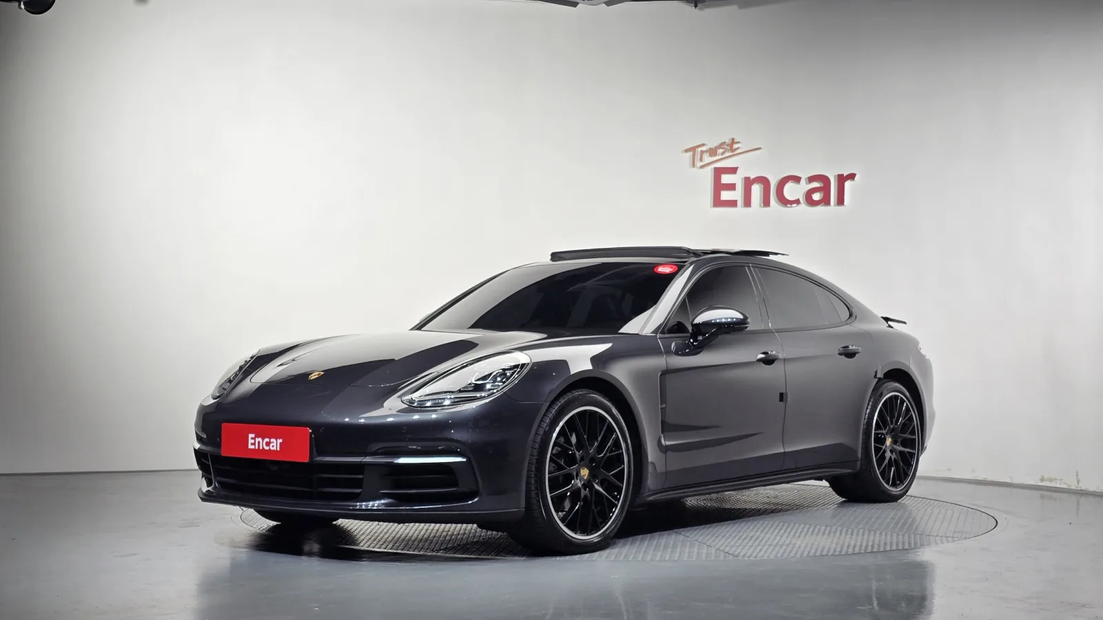 2018 Porsche Panamera