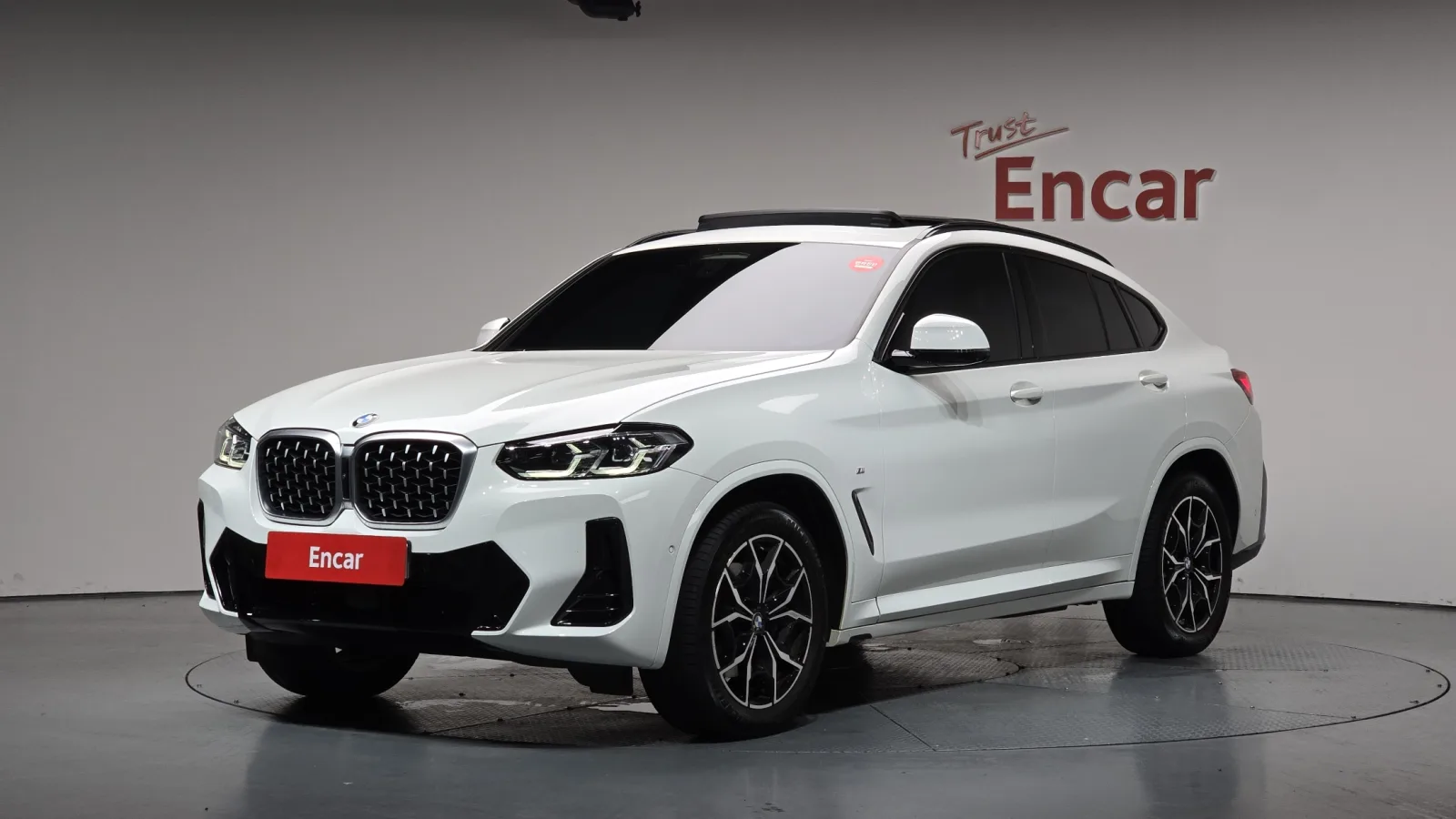 2023 BMW X4