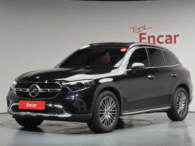 2025 Mercedes-Benz GLC-Class