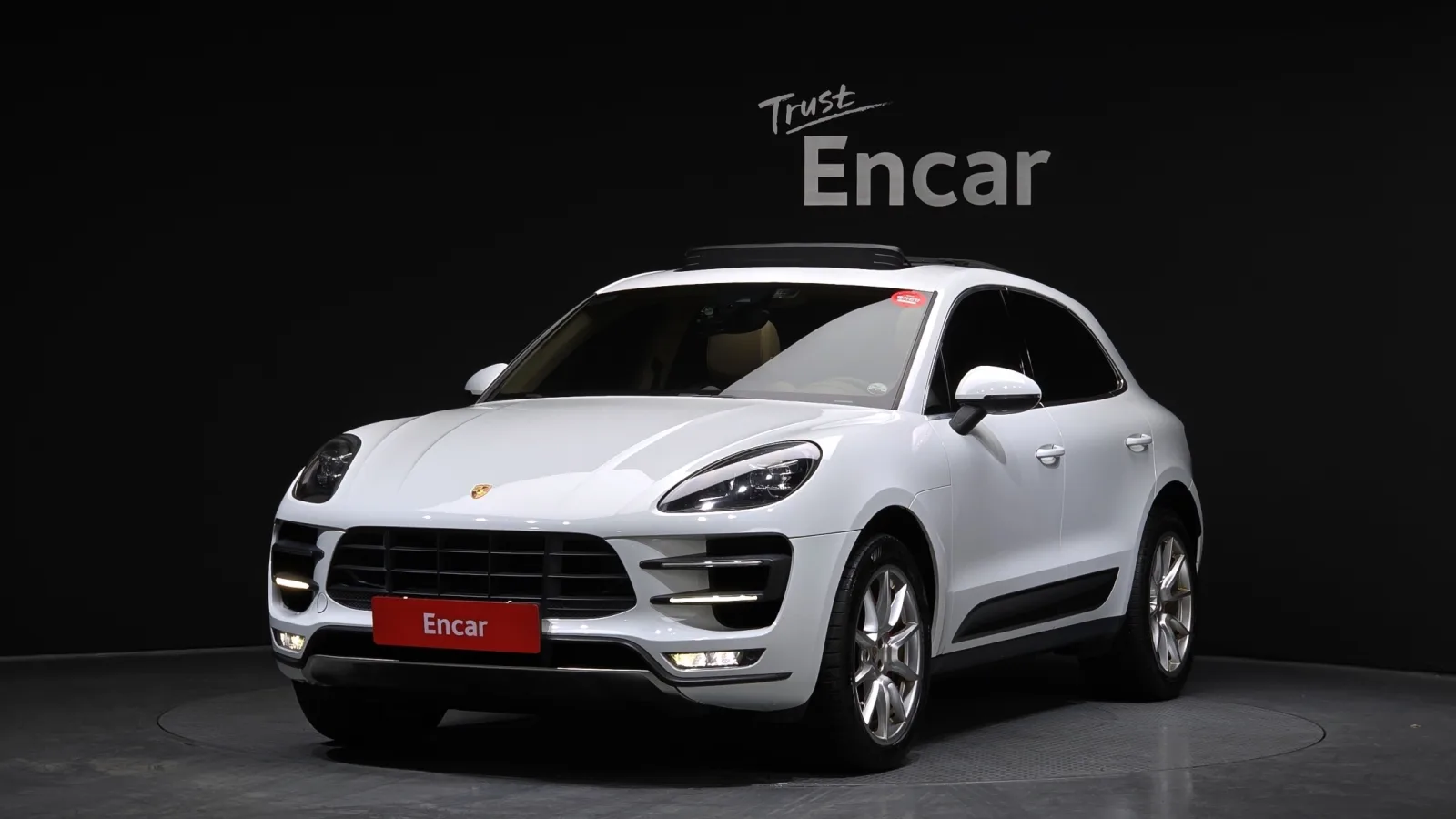 2014 Porsche Macan