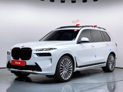 2024 BMW X7