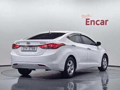2012 Hyundai Elantra