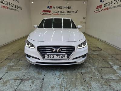 2018 Hyundai Grandeur