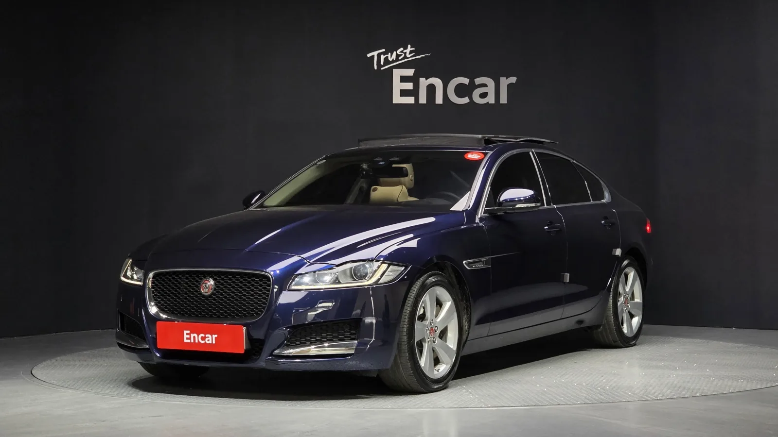 2017 Jaguar XF