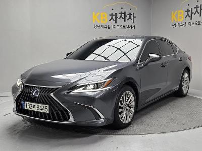 2022 Lexus ES