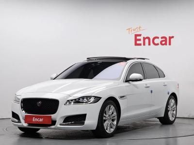 2018 Jaguar XF