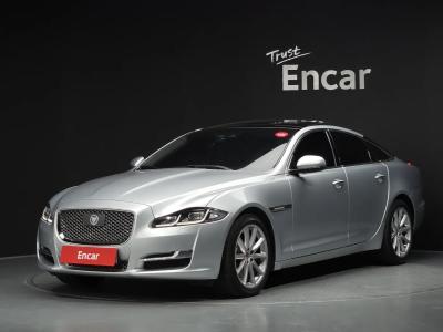 2018 Jaguar XJ